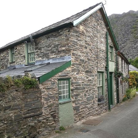 Ty Hen - Quirky Grade II Listed Cottage Blaenau Ffestiniog Exterior foto